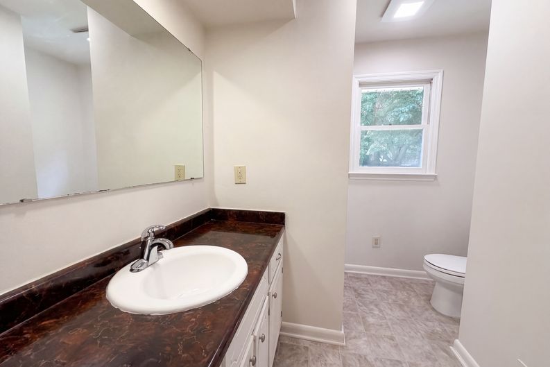 Photo 38 of 39 of 604 Meadowbrook Dr, Spartanburg, SC
