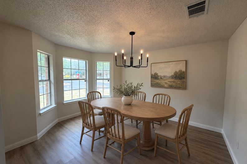 Photo 11 of 28 of 16205 Glorious Ln, Pflugerville, TX
