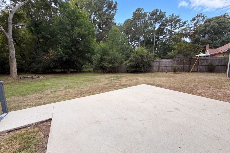 Photo 20 of 21 of 5710 Edgehill Rd, Sumter, SC