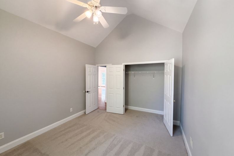 Photo 15 of 20 of 940 Cider Ridge Ct, Clarkesville, GA