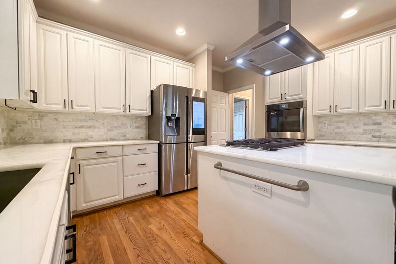 Photo 23 of 34 of 2299 Camden Dr SW, Marietta, GA