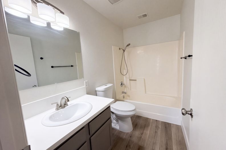 Photo 13 of 25 of 3924 Applecrest St, Las Vegas, NV