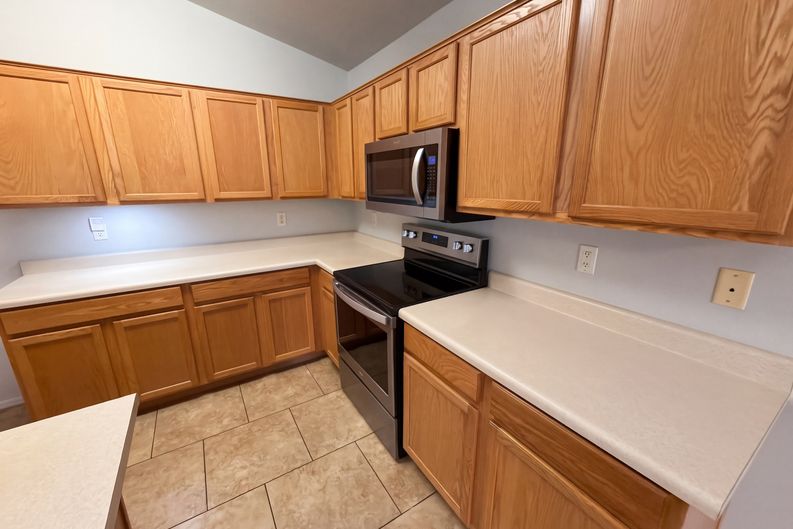 Photo 11 of 43 of 14521 N 126th Ave, El Mirage, AZ