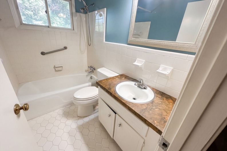 Photo 28 of 30 of 4256 Cranton Ct NE, Brookhaven, GA