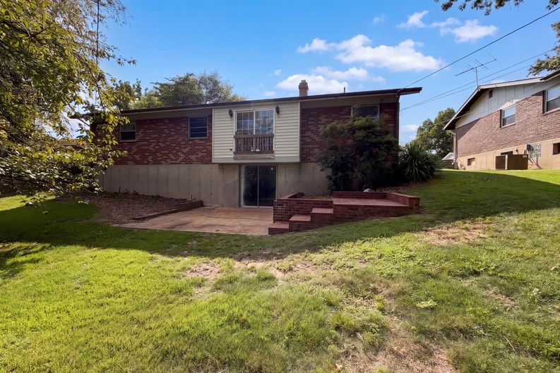 Photo 5 of 21 of 4358 Rhine Dr, Florissant, MO