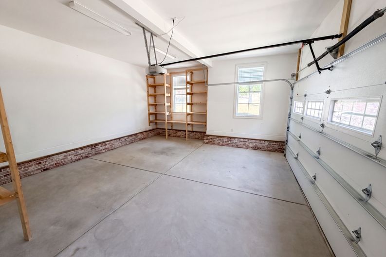 Photo 27 of 36 of 1901 Parrish Dr, Columbia, SC
