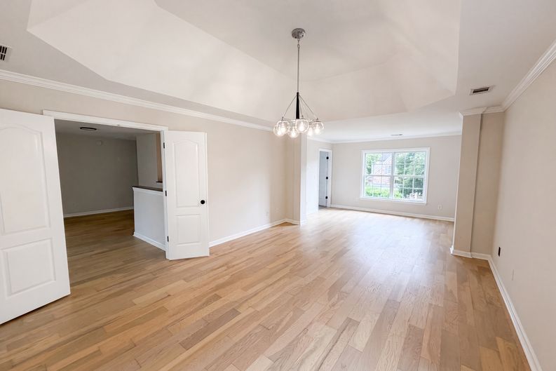 Photo 4 of 23 of 3718 Park Hill Cir, Loganville, GA