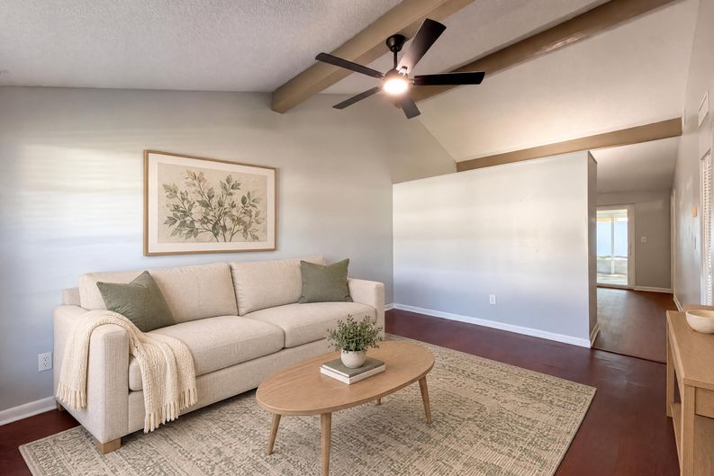 Photo 7 of 17 of 16005 Woodpine Dr, Tampa, FL