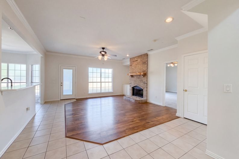 Photo 3 of 18 of 3218 Berry Holw, Melissa, TX