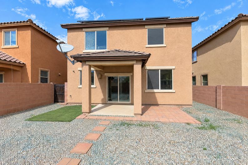Photo 4 of 29 of 683 W Calle Capotasto, Sahuarita, AZ