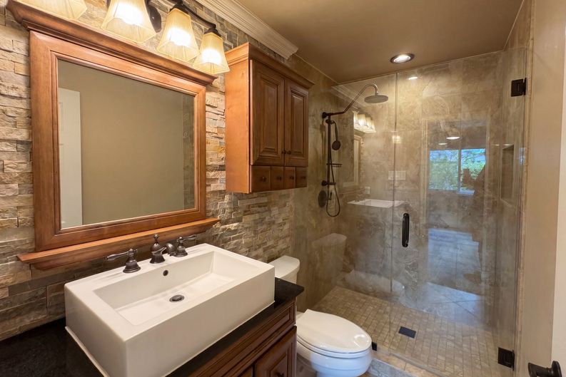 Photo 10 of 28 of 6302 Zanes Ct, Plano, TX