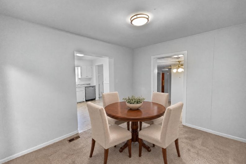 Photo 12 of 28 of 4028 Catalpa Ave, Knoxville, TN