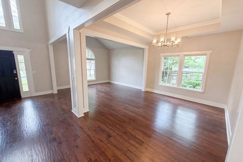 Photo 21 of 44 of 4000 Amberley Ln, Marietta, GA
