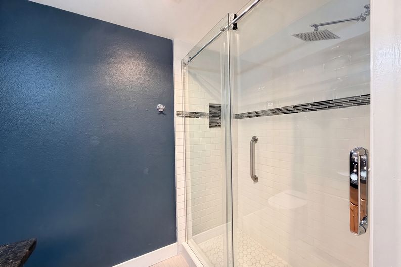 Photo 13 of 20 of 10132 SW Trapper Ter, Beaverton, OR