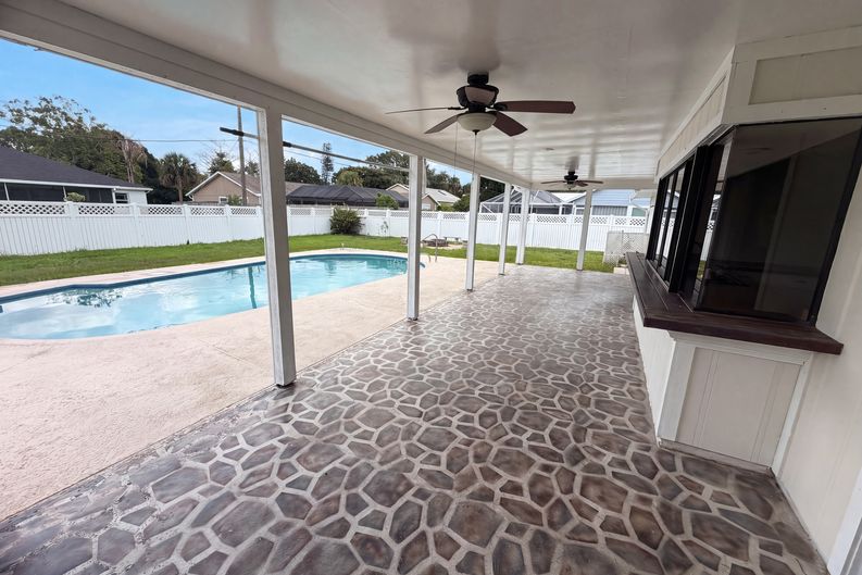 Photo 36 of 38 of 2305 SW Fern Cir, Port Saint Lucie, FL