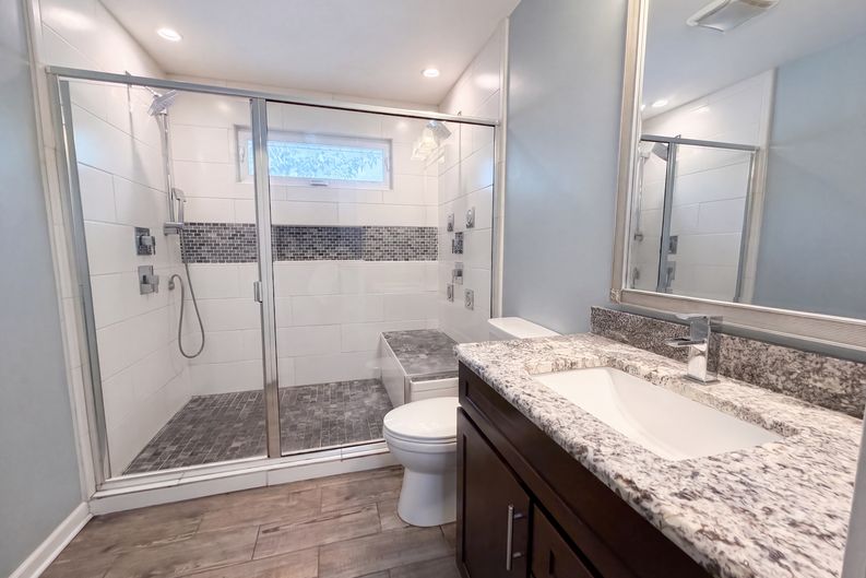 Photo 9 of 22 of 25142 Deerfield Dr, North Olmsted, OH