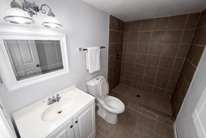 Photo 15 of 26 of 2336 Nesbitt Dr NE, Brookhaven, GA