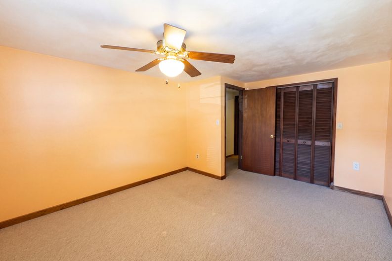 Photo 10 of 19 of 1385 Bender Ave, Daytona Beach, FL