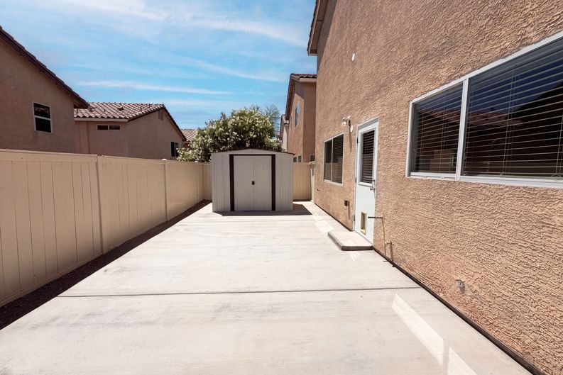 Photo 8 of 24 of 10506 Yuha Desert Ct, Las Vegas, NV