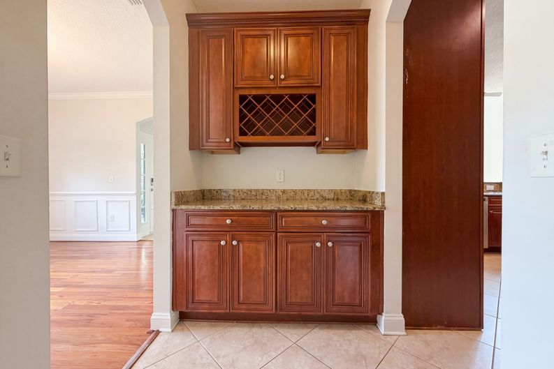 Photo 14 of 32 of 8331 Golden Bamboo Dr, Jacksonville, FL