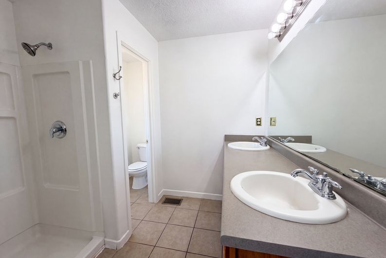 Photo 11 of 22 of 2516 Milagro Ridge Ct NE, Rio Rancho, NM