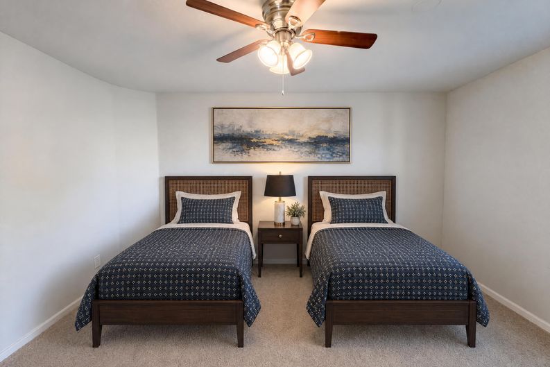 Photo 11 of 17 of 4526 S Horseshoe Trl, The Colony, TX