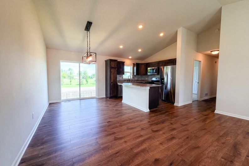 Photo 6 of 24 of 1207 Mulberry Ave NE, Montgomery, MN