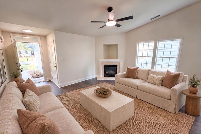 Photo 6 of 19 of 3011 Kansas City Dr, Monroe, NC