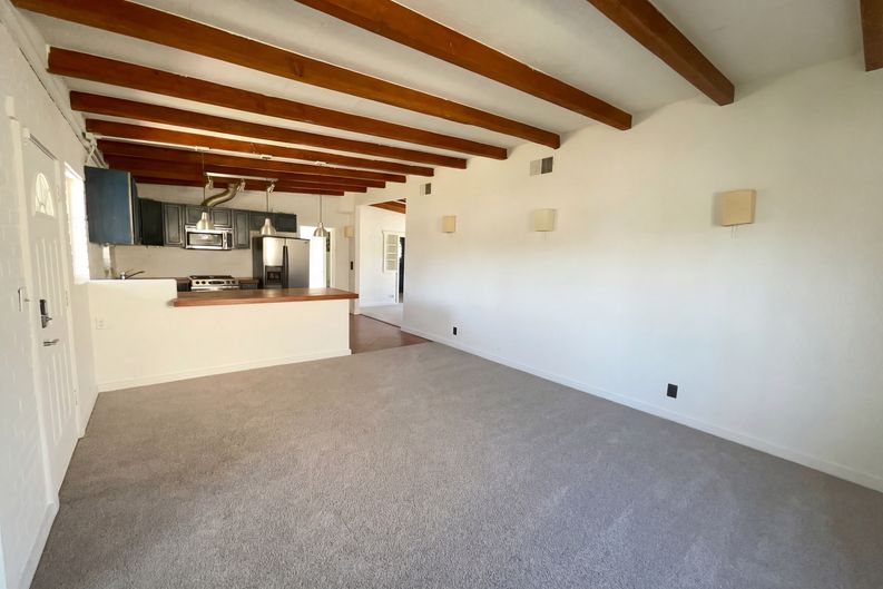 Photo 7 of 18 of 2519 N Richey Blvd, Tucson, AZ