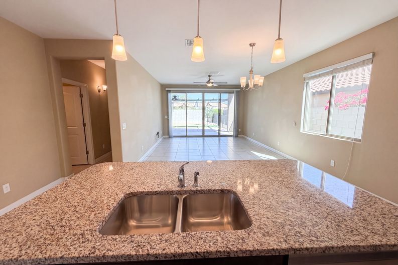 Photo 8 of 28 of 2425 S 235th Dr, Buckeye, AZ