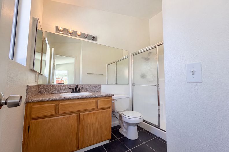 Photo 11 of 19 of 13154 Oberlin Ave, Victorville, CA