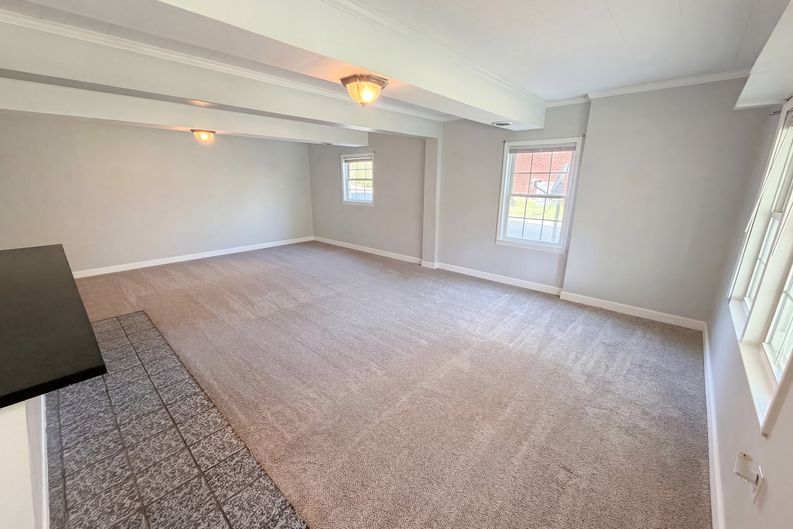 Photo 19 of 24 of 6621 Starcrest Dr, Charlotte, NC