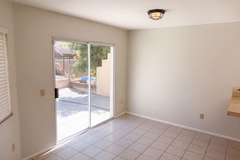 Photo 7 of 17 of 961 Verona Ave, San Jacinto, CA