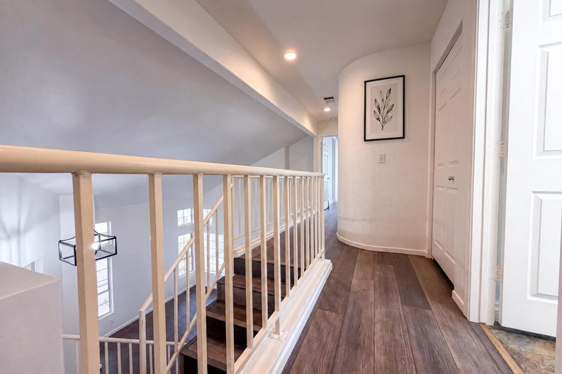 Photo 10 of 22 of 7504 Holloran Ct, Las Vegas, NV