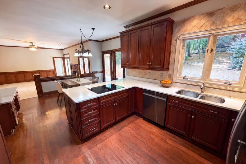 Photo 11 of 29 of 3711 Surry Ridge Ct, Charlotte, NC