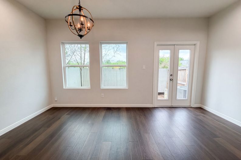 Photo 10 of 17 of 18803 Luminescent Ln, Spring, TX