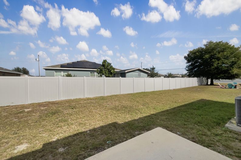 Photo 18 of 19 of 305 Camellia Ct, Kissimmee, FL