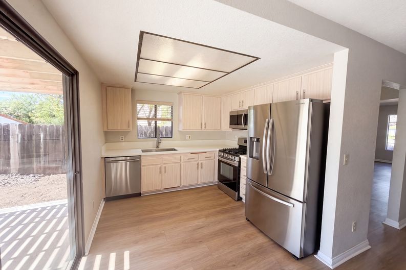Photo 3 of 22 of 25431 Pistache Ct, Murrieta, CA