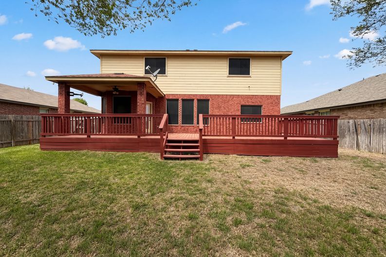 Photo 5 of 24 of 6206 Suellen Ln, Killeen, TX