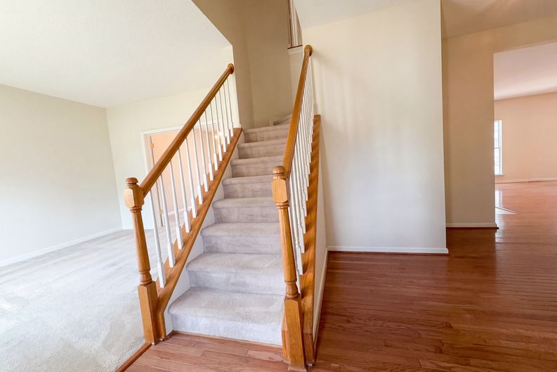Photo 8 of 21 of 504 Ledyard Ct, Wake Forest, NC