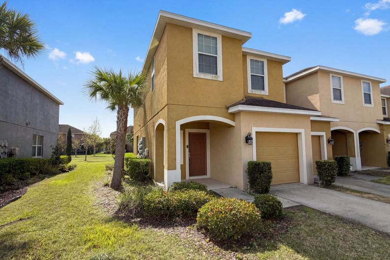 Photo 9 of 29 of 7070 Woodchase Glen Dr, Riverview, FL