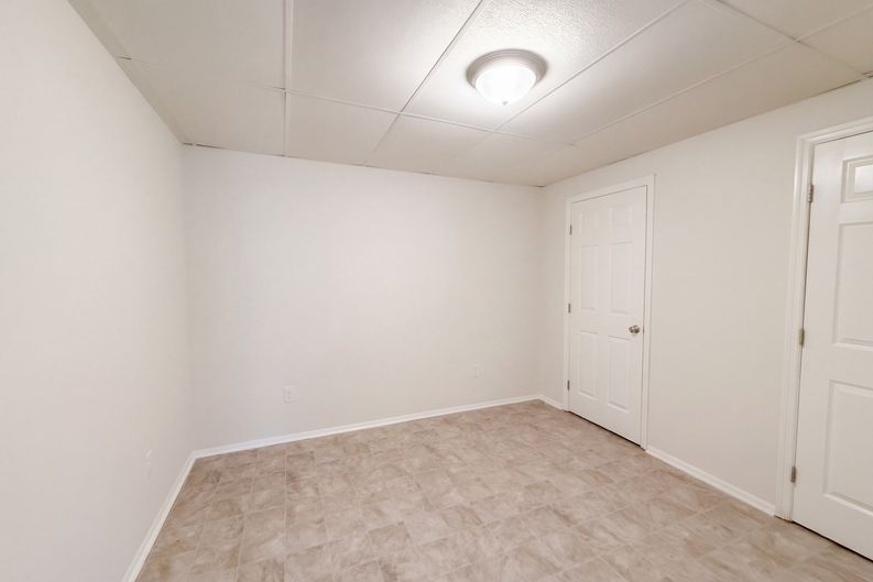 Photo 26 of 30 of 1001 Kingstree Ridge Dr, Winston Salem, NC