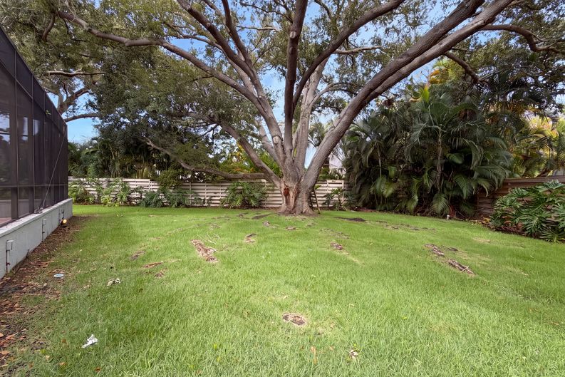 Photo 64 of 68 of 1675 Landings Ln, Sarasota, FL