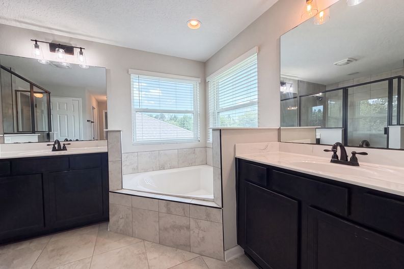 Photo 21 of 31 of 316 Willow Lake Dr, Saint Augustine, FL