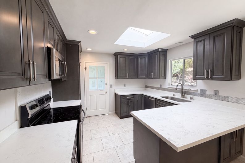 Photo 7 of 36 of 612 Tahos Rd, Orinda, CA