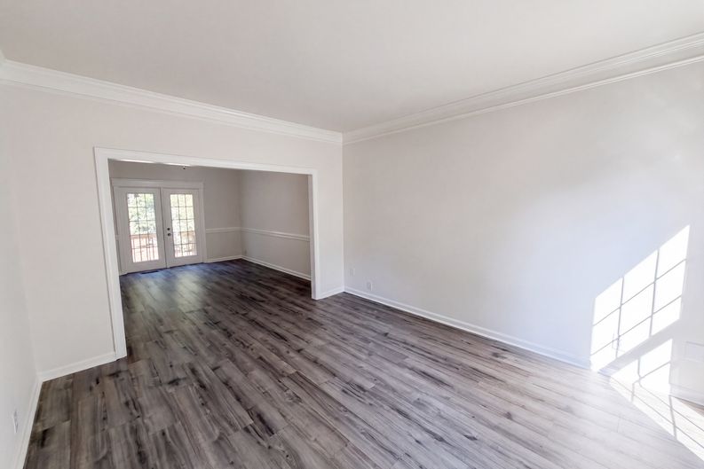 Photo 33 of 49 of 12209 Willingdon Rd, Huntersville, NC