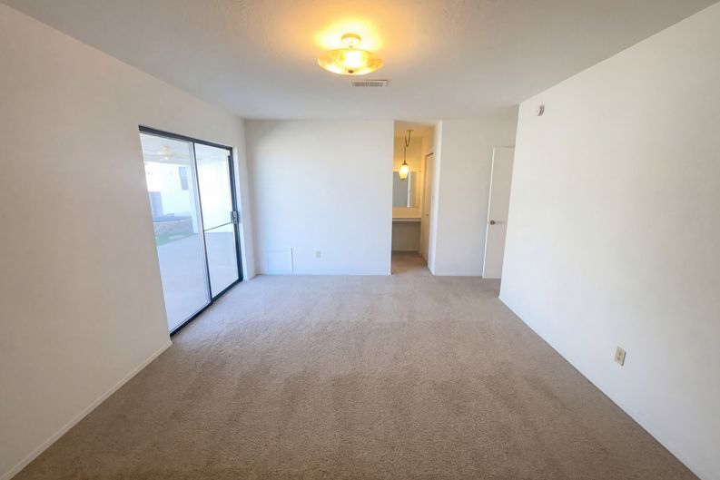 Photo 9 of 17 of 1229 Kirby St NE, Albuquerque, NM
