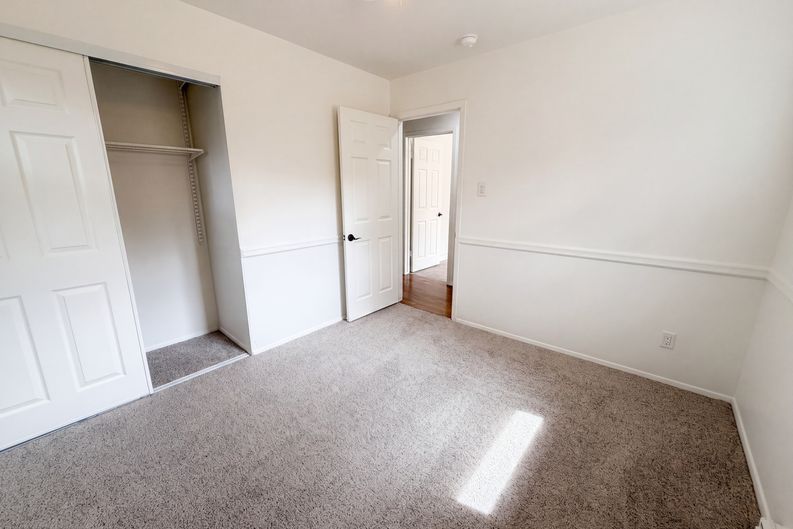 Photo 17 of 33 of 1741 S Krameria Way, Denver, CO