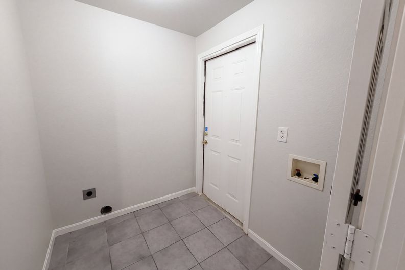 Photo 12 of 14 of 4519 Marcell Ave, Dallas, TX