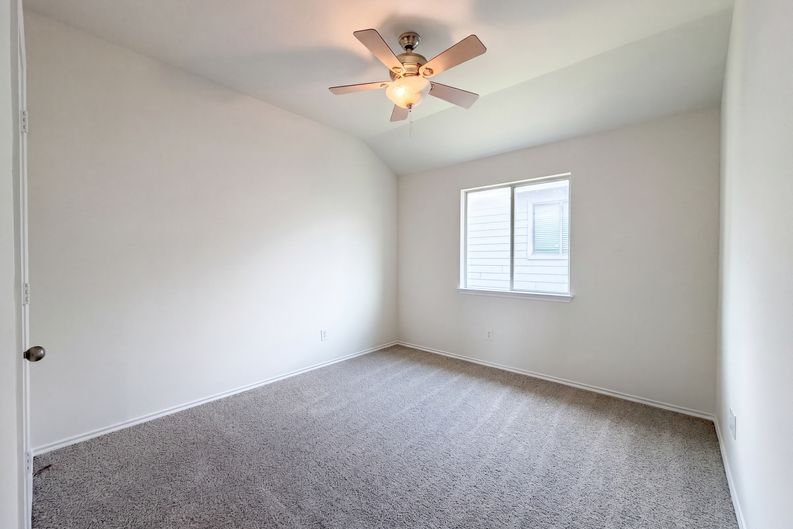 Photo 8 of 16 of 8608 Sagebrush Trl, Crossroads, TX